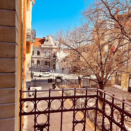 Apartment Friends Central Oradea Zewnętrze zdjęcie