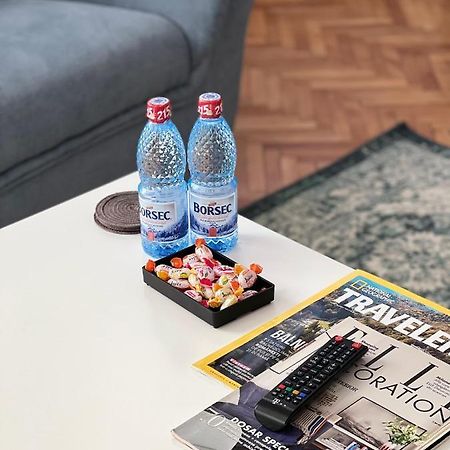 Apartment Friends Central Oradea Zewnętrze zdjęcie