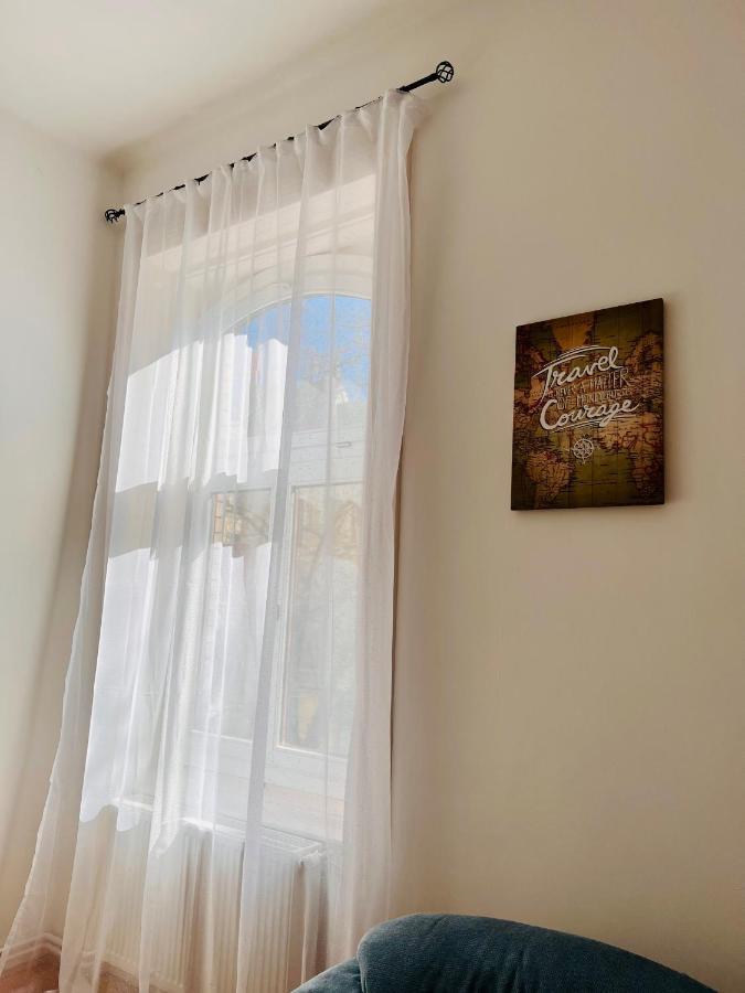 Apartment Friends Central Oradea Zewnętrze zdjęcie