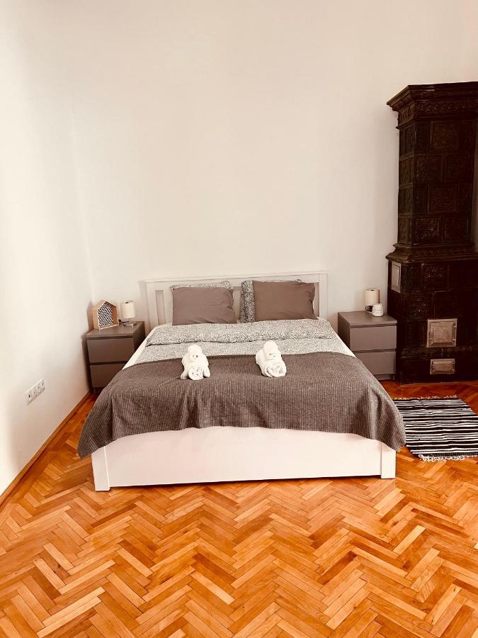 Apartment Friends Central Oradea Zewnętrze zdjęcie